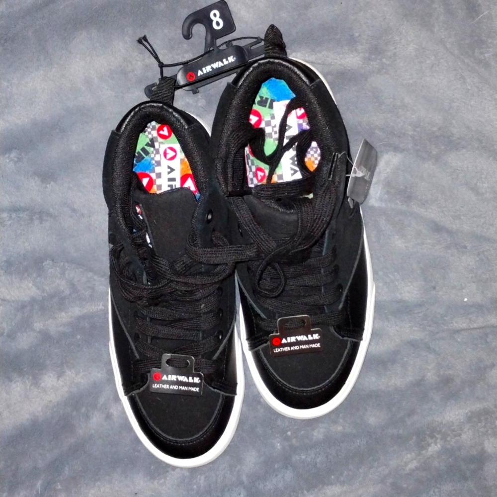 Airwalk shoes, teens